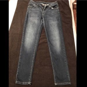 Size 13/30 Kancan skinny jeans